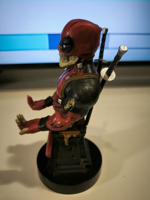 Deadpool zombie suporte comandos/ telemovel