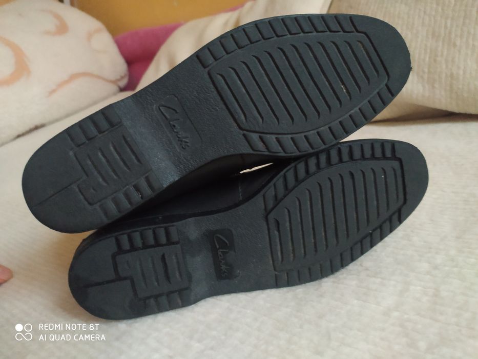 Clarks 38 38.5 25 cm wkladka skórzane buty na jesień i zimę czarne bdb