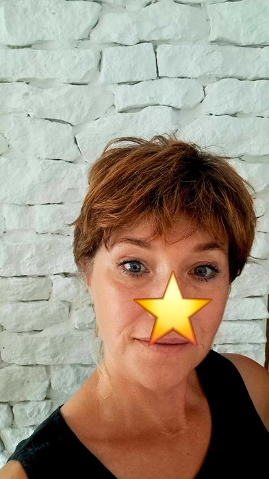 Profesjonalna peruka ruda kasztan krótka