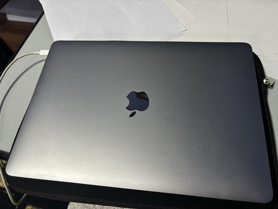 macbook air 2018 256 - купити ноутбуки - Ціна на OLX.ua