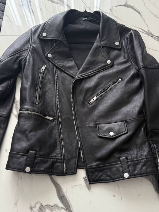 Куртка косуха з натуральної шкіри від Zara в стилі Bazhane