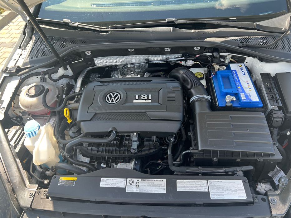 Volkswagen Golf R