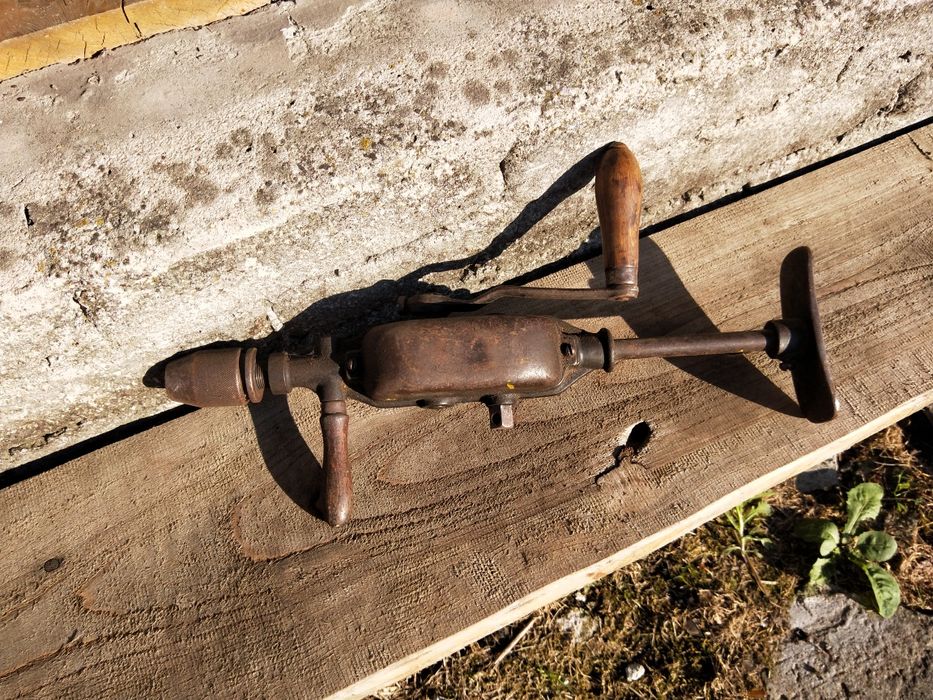 Wiertarka ręczna dwubiegowa sprawna - antyk PRL/dekoracja