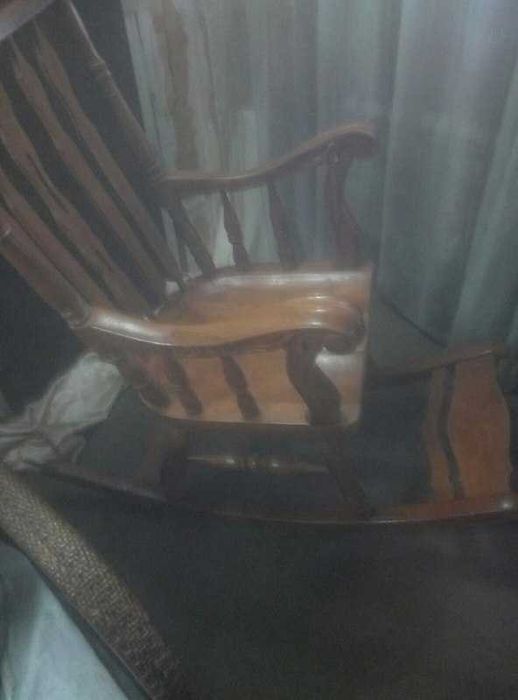 Крісло - Качалка, ручної роботи / Є торг