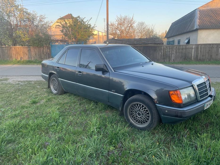 Mercedes w124 2.5 d торг