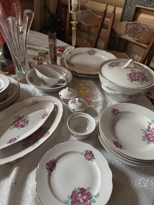 Продаются сервизы