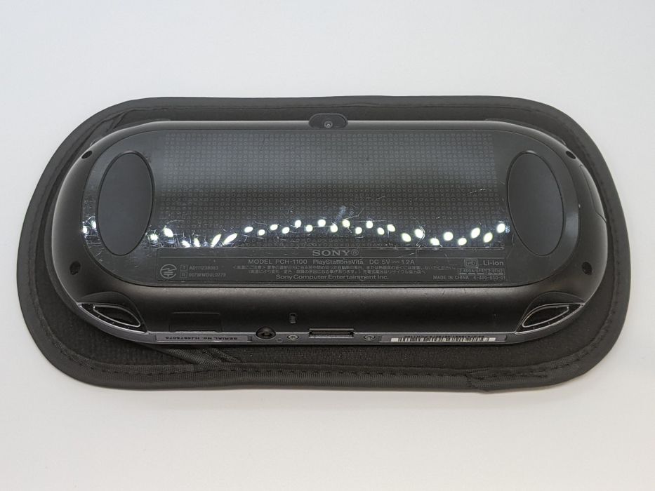 Sony PS Vita OLED 64 gb в гарному стані + чохол