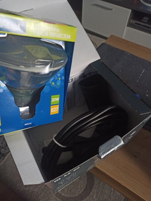 Nowa lampa ogrodowa