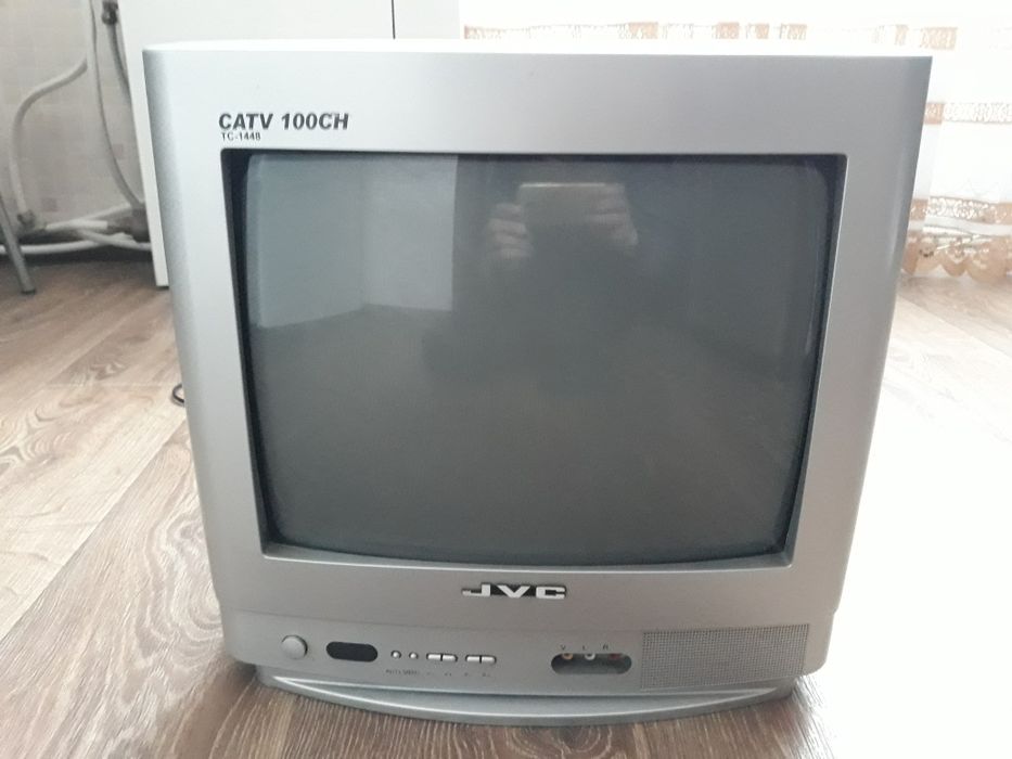 Телевизор JVC TC-1448 не рабочий