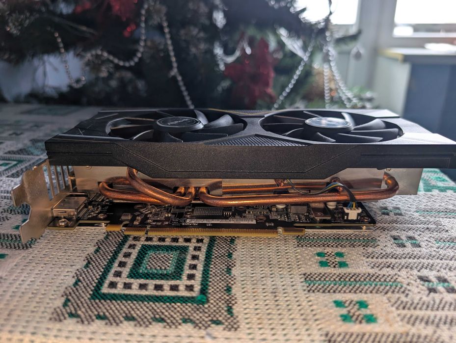 Продам Відеокарта AsRock AMD Radeon RX 5600 XT 6GB Challenger