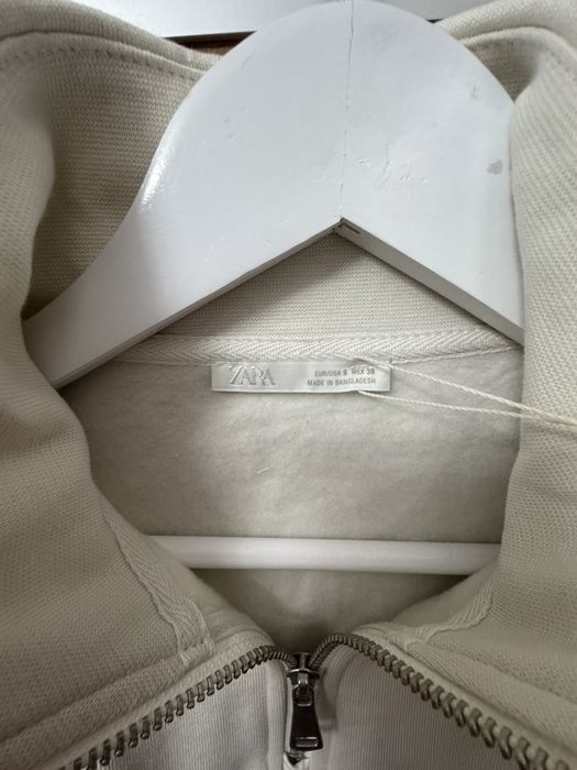 Світшот ZARA half-zip у молочному кольорі