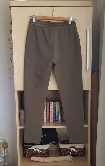 Spodnie dresowe damskie