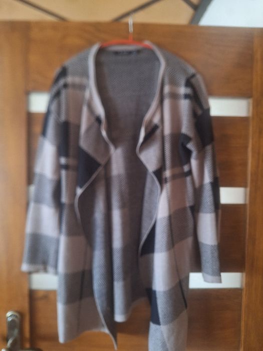 Sweterek damski Monnari rozm.S/M stan bardzo dobry.