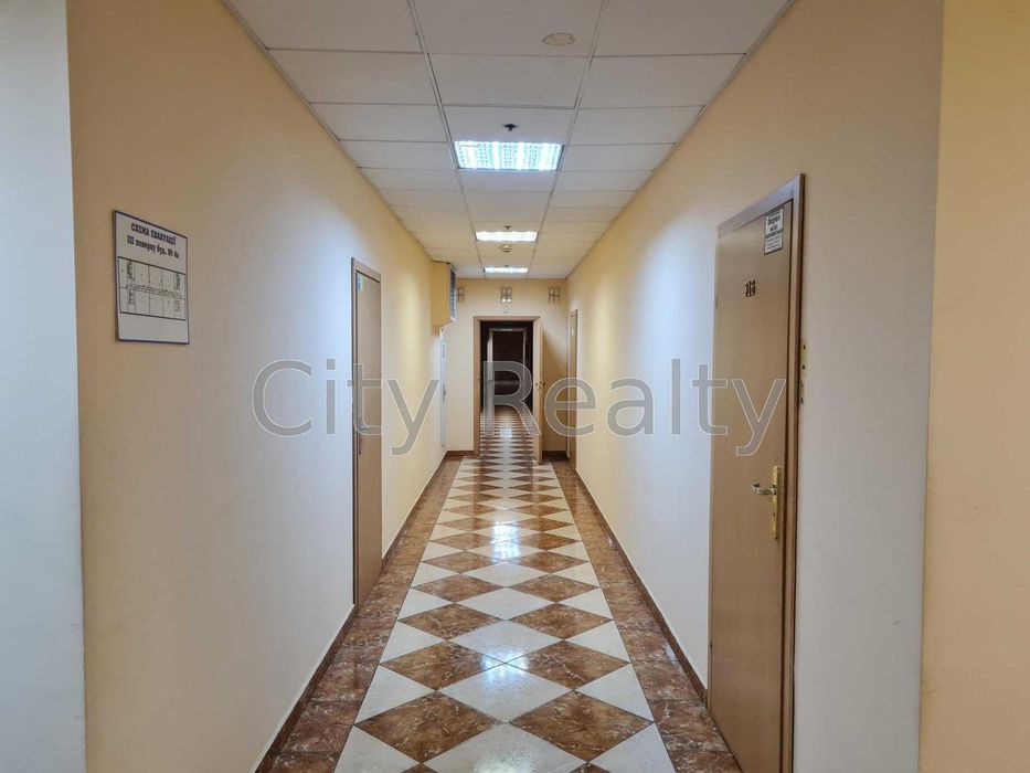 Офіс 152 м.кв. вул. Верхній Вал 4А Поділ метро Контрактова площа Без%