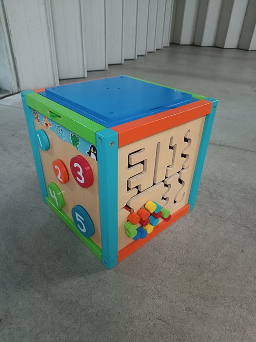 Cubo de atividades com 5 faces, "Imagination Discovery"