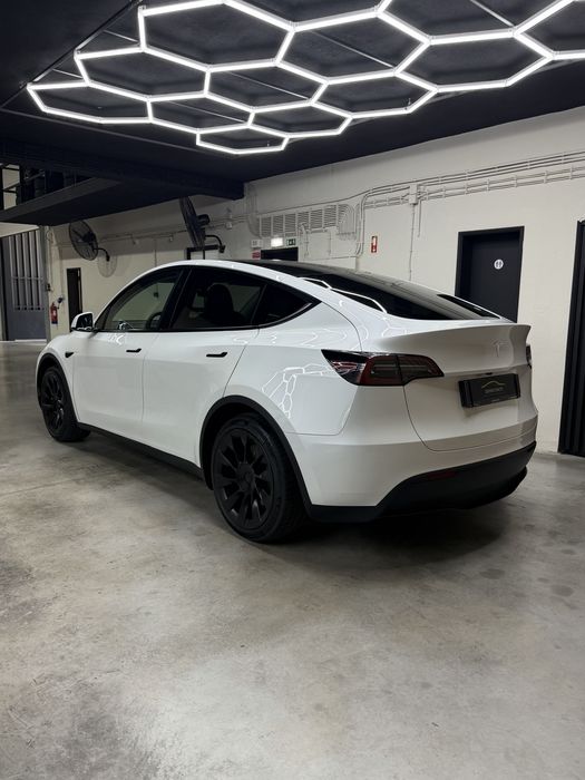 Tesla Model Y SR