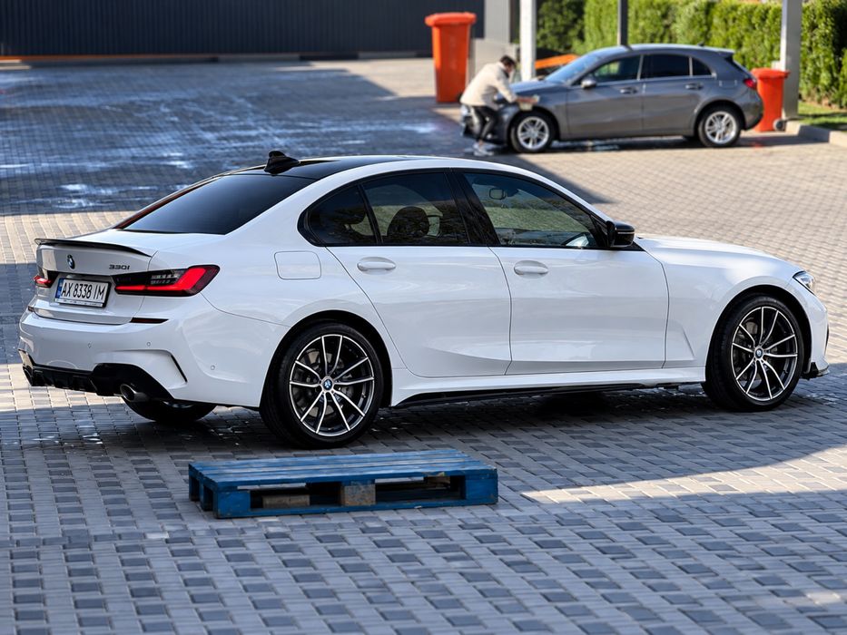 Авто BMW 3 Serries G-20 330i