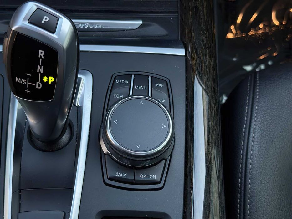 BMW X5      2018