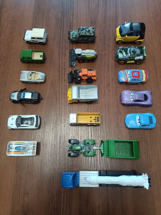 Продам машинки іграшкові фірмові