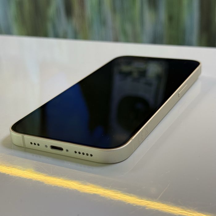 Айфон Apple iPhone 13 Starlight 256 GB Білий Neverlock ГАРАНТІЯ