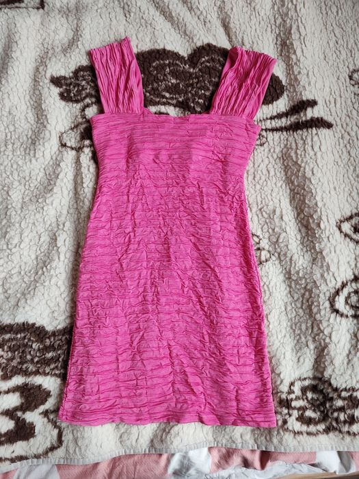 Seksi sukienka różowa