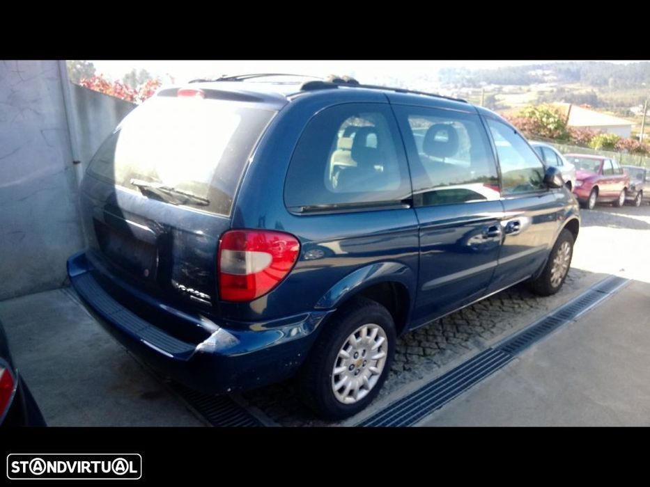 Traseira / Frente /Interior Chrysler Voyager 2004