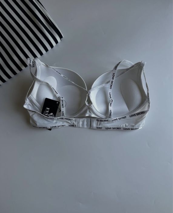 Бюстгалтер, 38/85В