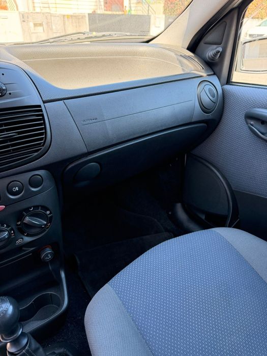 Fiat Punto 1.2 – Fiável, Económico e Pronto a Circular!