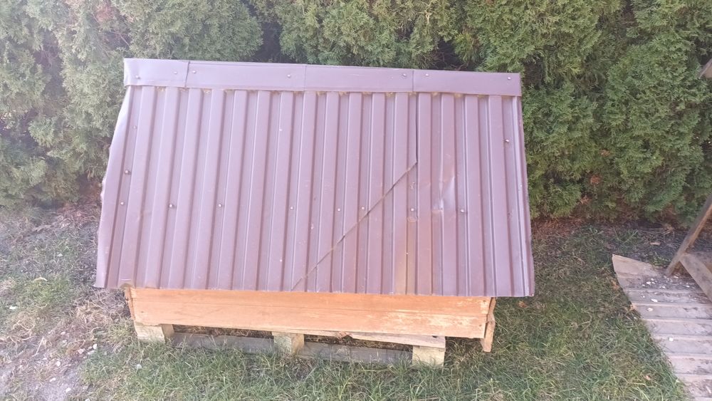 Buda używana dla pieska