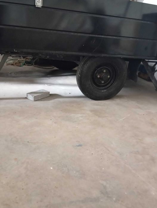 Atrelado sem tenda