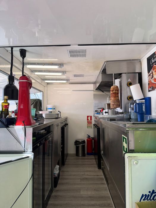 Vendo Roulote Foodtruck Pronto para trabalhar.