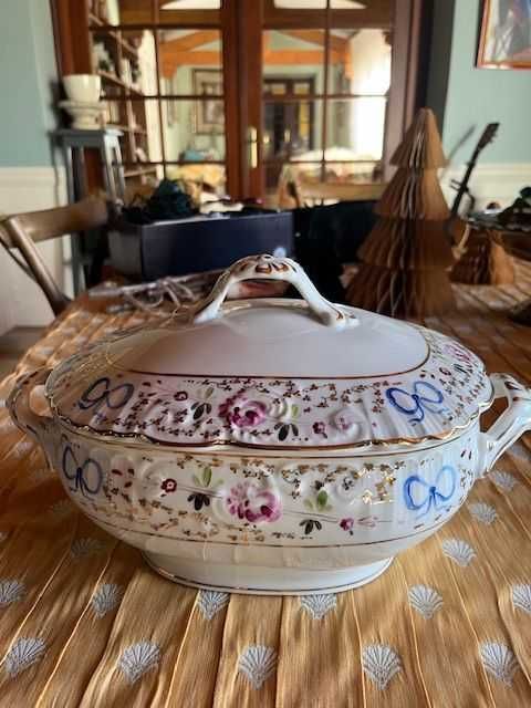 Serviço jantar 70 peças porcelana Vista Alegre pintado à mao