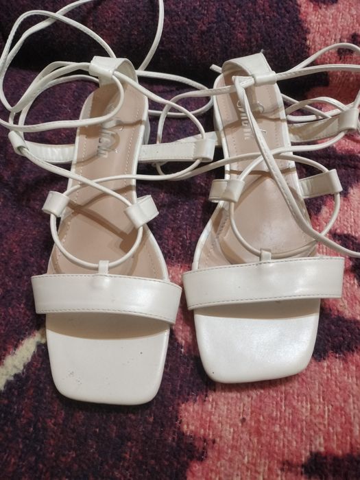 Sandálias Shein Novas