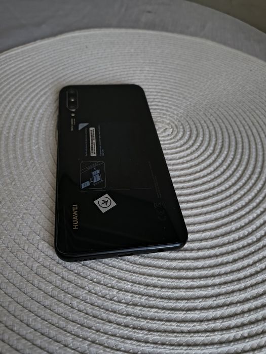 Huawei P Smart Pro stan bdb