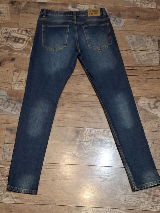 Niebieskie jeansy męskie s