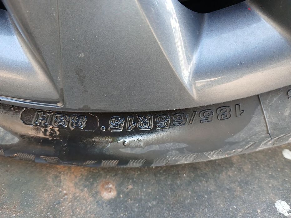 Jante trás direita HYUNDAI i20 (GB)