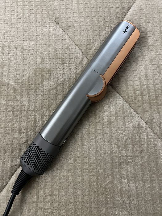 Dyson Airstrait - Como Novo