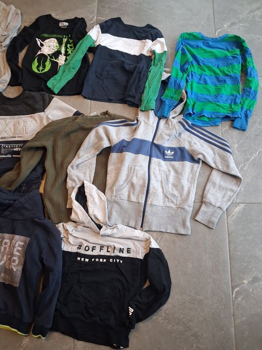 Zestaw bluz dla chłopca 140 146 bluza tshert  bluzy paka ubrań