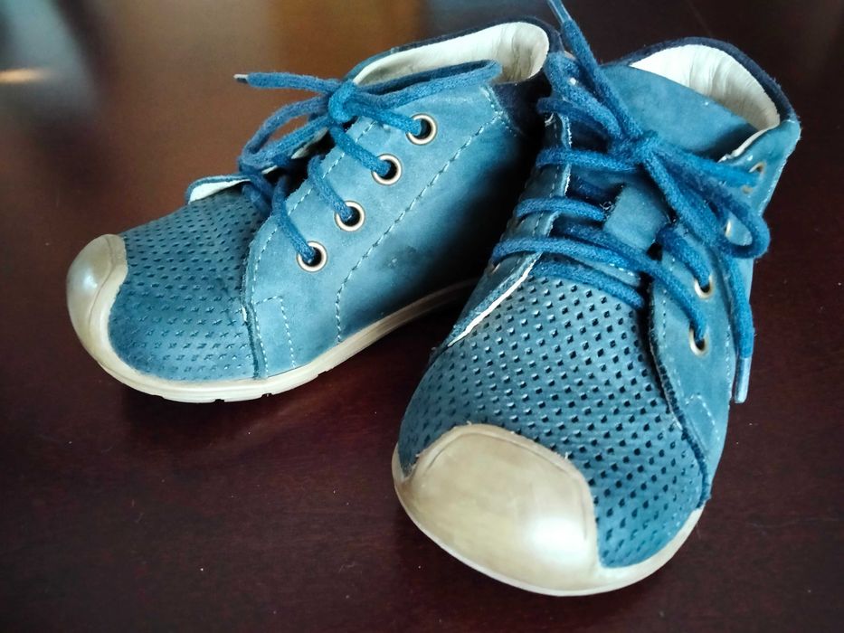 Buty roczki firmy Emel 21