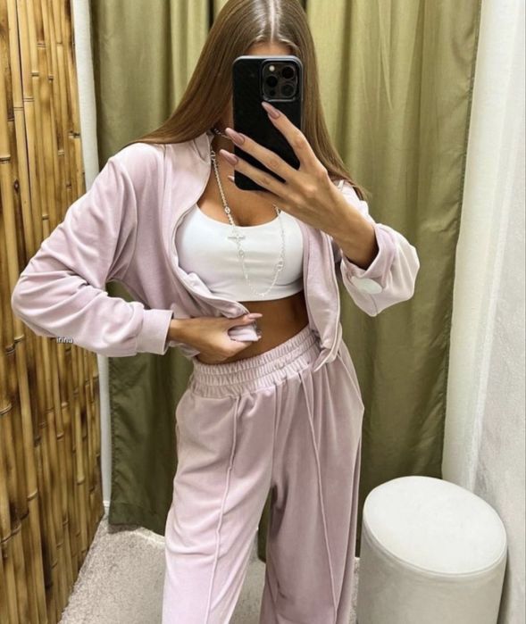 Велюровый Костюм