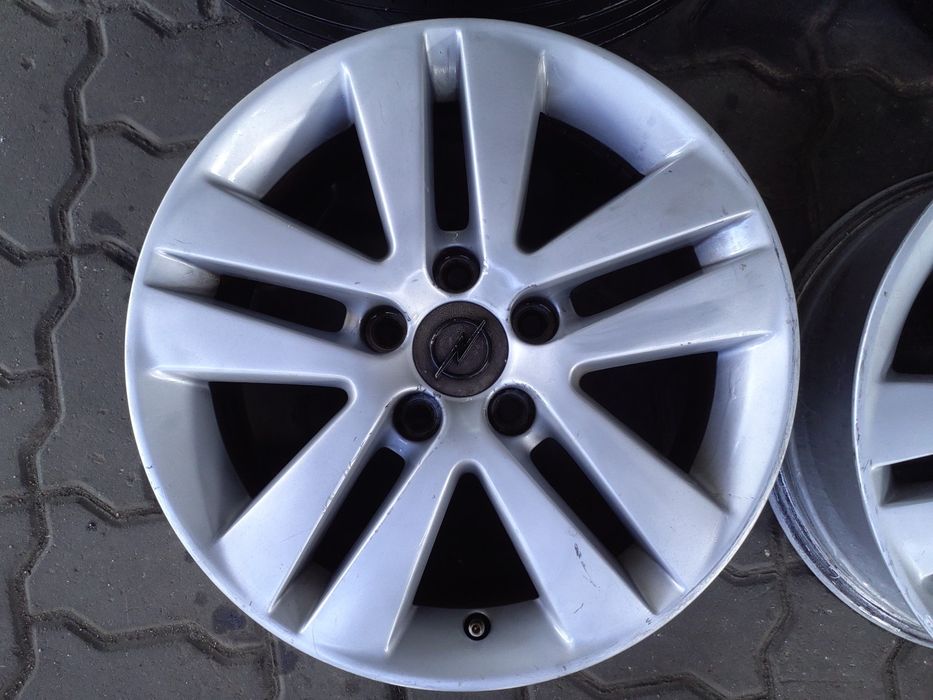 Jantes Opel Astra H R16 Furação 5X110