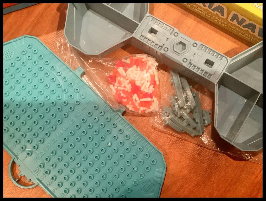 3 Jogos de tabuleiro ‘Disney e Junior Party’ e ‘Vitória Naval’