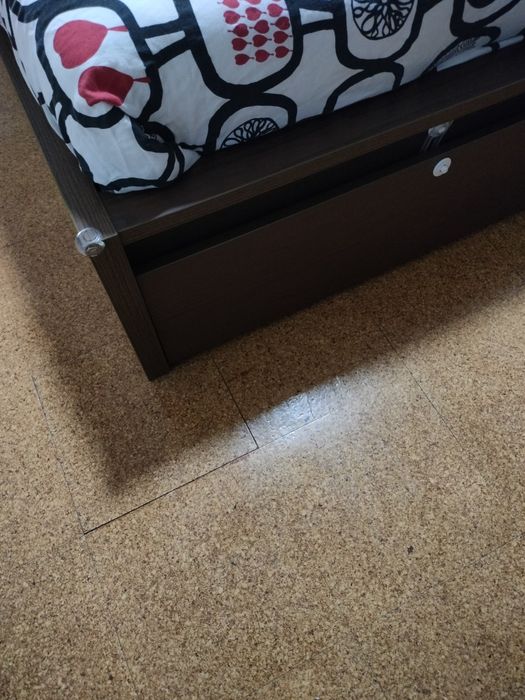 Cama Malm Castanha + estrado + gavetões