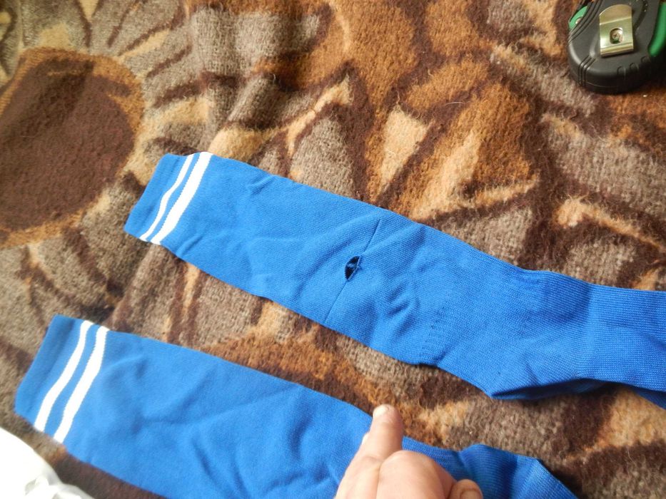 Wyprzedaż->Ochraniacze na piszczele piłki nożnej + getry WADA OPIS!