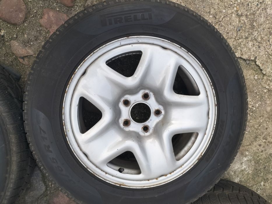 Opony Pirelli Scorpion zimowe 225/65 R17