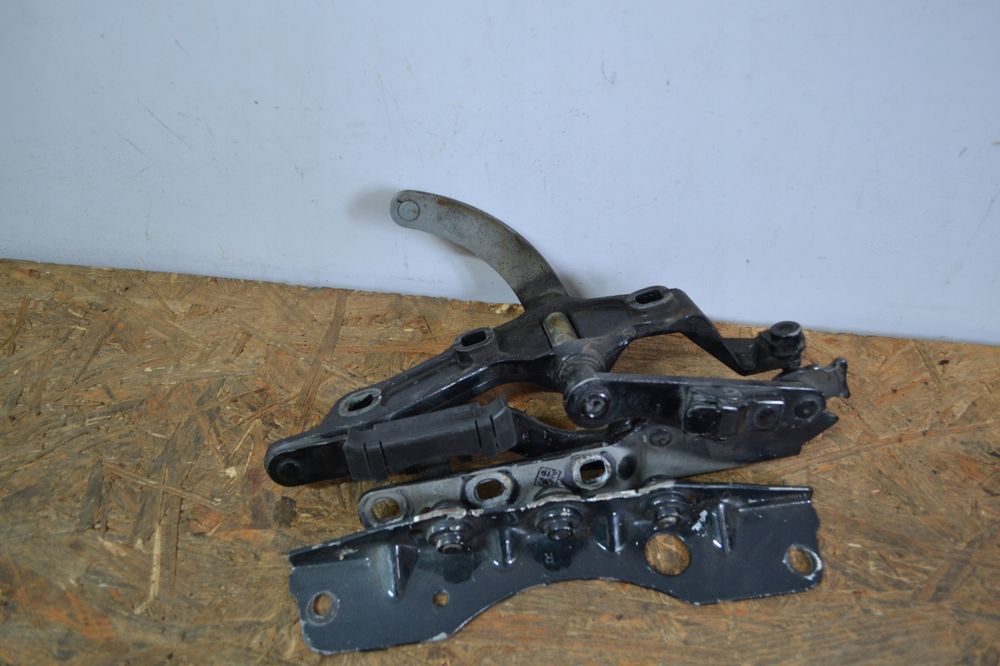 mercedes w221 zawias maski lewy a2218800328