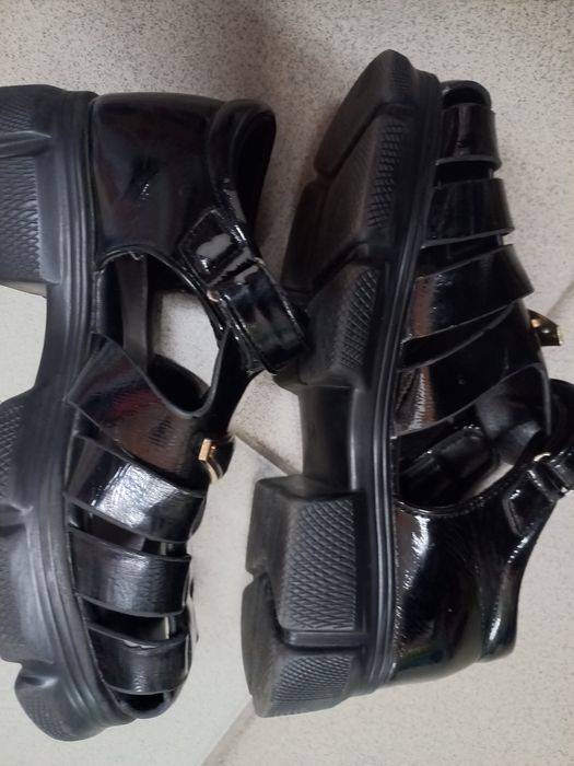 Босоніжки для дівчинки 34р