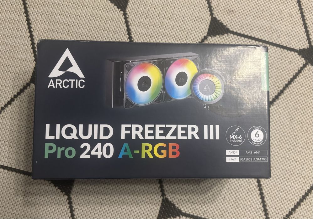 Chłodzenie arctic liquid freezer III 240mm