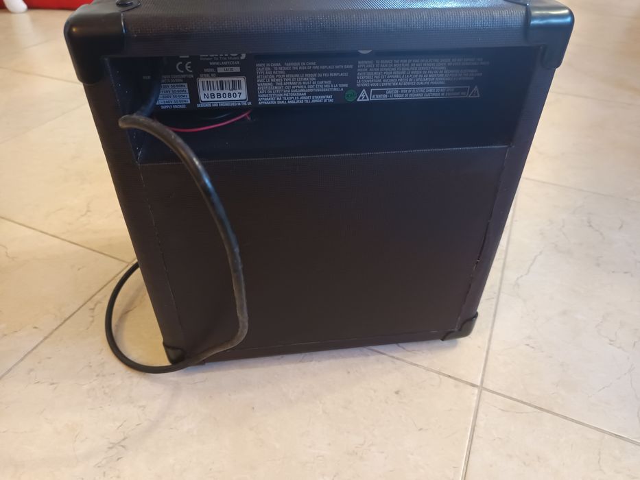 Amplificador guitarra acústica