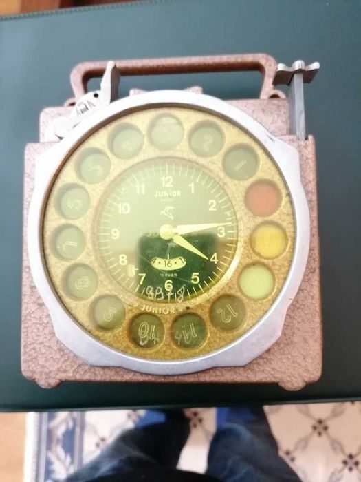 Relógio de constatação de pombos holandês